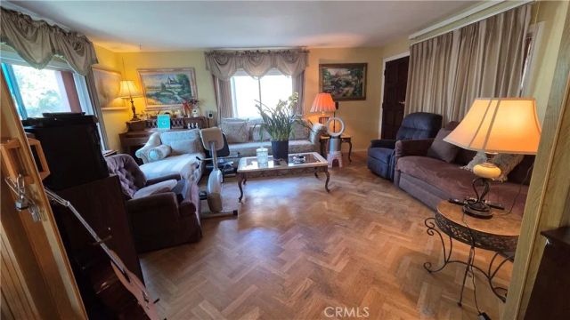 11223 Stagg, Sun Valley, CA 91352