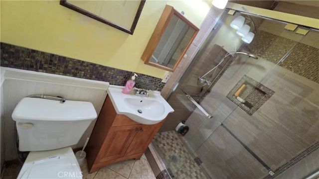 11223 Stagg, Sun Valley, CA 91352