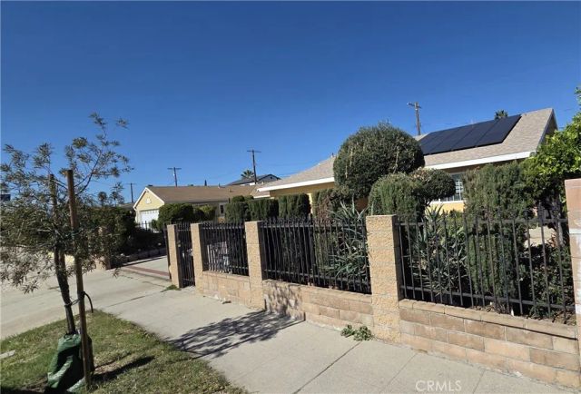 11223 Stagg, Sun Valley, CA 91352