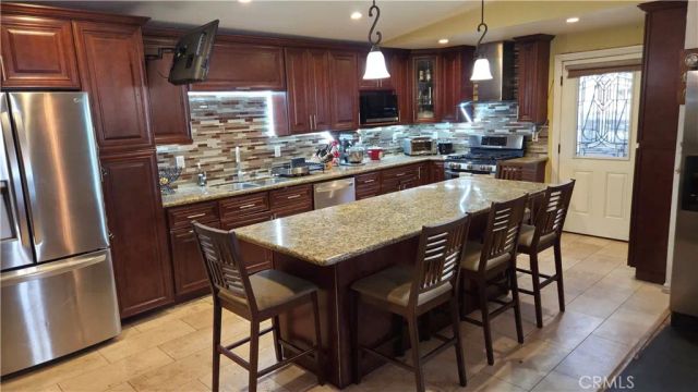 11223 Stagg, Sun Valley, CA 91352
