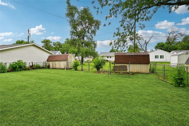 2430 3rd Avenue, Marion, IA 52302