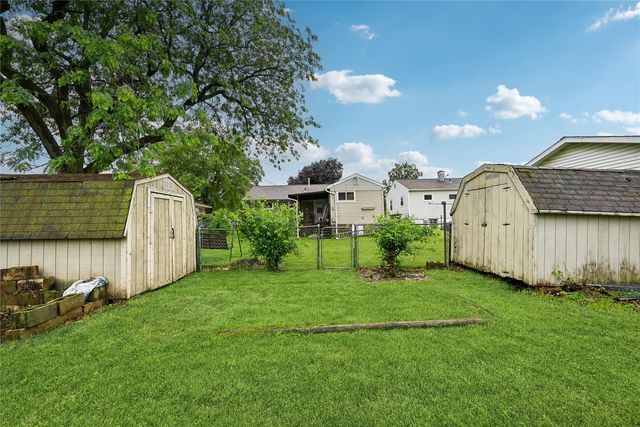 2430 3rd Avenue, Marion, IA 52302