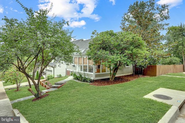 1130 17TH ST S, Arlington, VA 22202