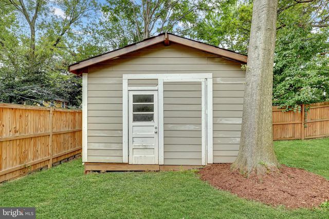 1130 17TH ST S, Arlington, VA 22202