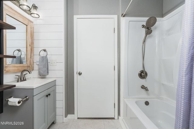 701 W 7th Avenue, Sun Valley, NV 89433