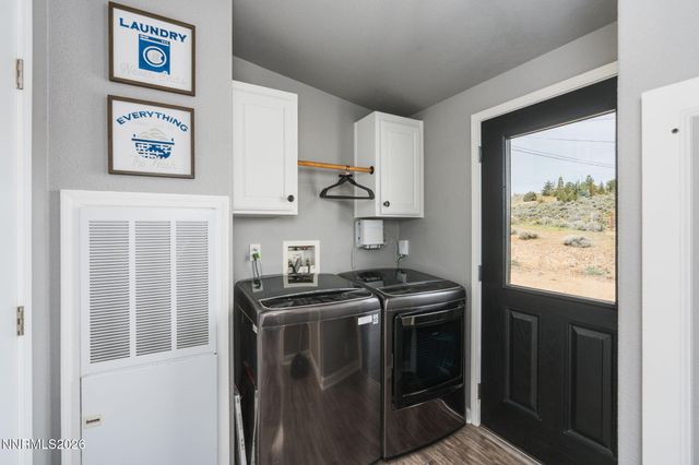 701 W 7th Avenue, Sun Valley, NV 89433