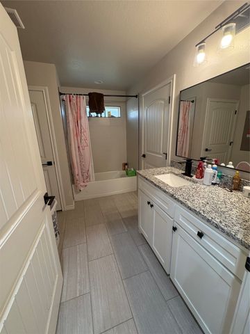 1610 Ridgeview Trail, Granbury, TX 76048