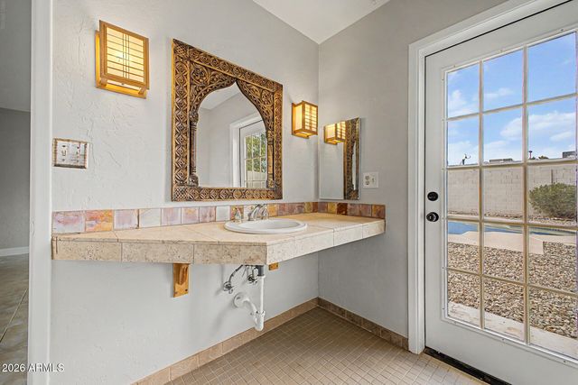 2642 W ONZA Avenue, Mesa, AZ 85202