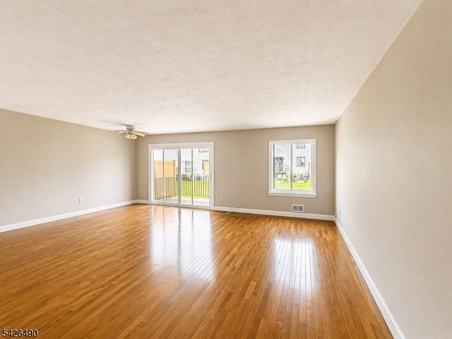 904 Merritt Dr D, Hillsborough Twp., NJ 08844