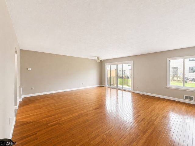 904 Merritt Dr D, Hillsborough Twp., NJ 08844