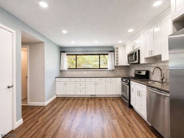 904 Merritt Dr D, Hillsborough Twp., NJ 08844