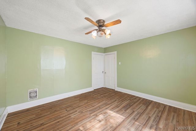 2424 Cudaback Avenue, Niagara Falls, NY 14303