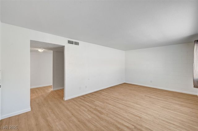 2532 Bulloch Street F, North Las Vegas, NV 89030