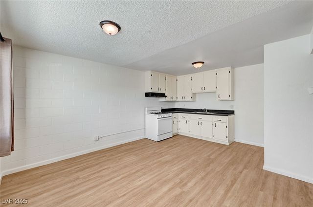 2532 Bulloch Street F, North Las Vegas, NV 89030