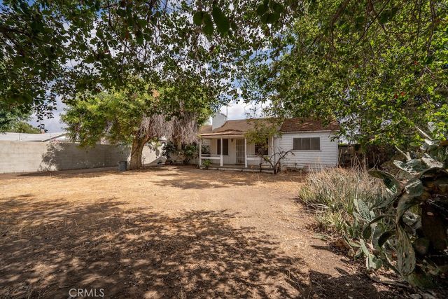 7840 7840 Ventura Canyon, Panorama City, CA 91402