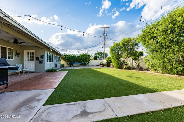 8322 E WILSHIRE Drive, Scottsdale, AZ 85257