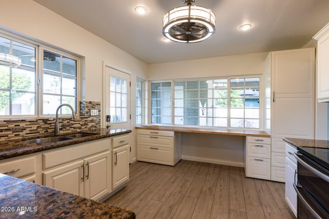 8322 E WILSHIRE Drive, Scottsdale, AZ 85257