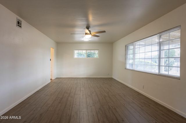 8322 E WILSHIRE Drive, Scottsdale, AZ 85257