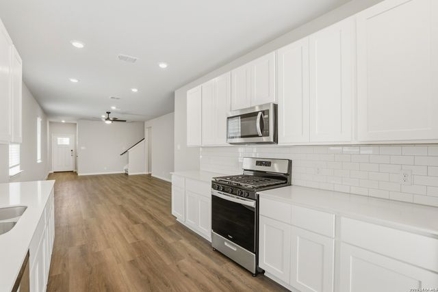 2598 Downsbury Road, New Braunfels, TX 78130