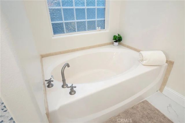 19241 Envoy Avenue, Corona, CA 92881