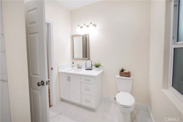 19241 Envoy Avenue, Corona, CA 92881