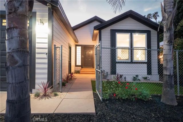 19241 Envoy Avenue, Corona, CA 92881