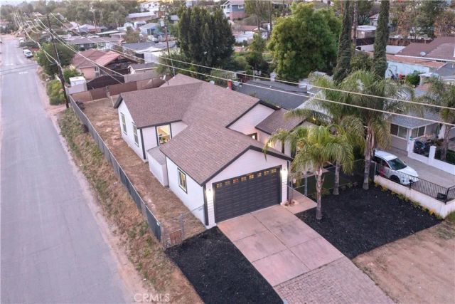 19241 Envoy Avenue, Corona, CA 92881