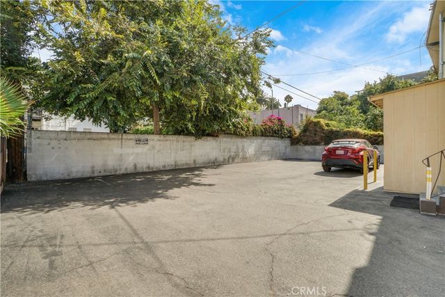 1143 W 28th, Los Angeles, CA 90007