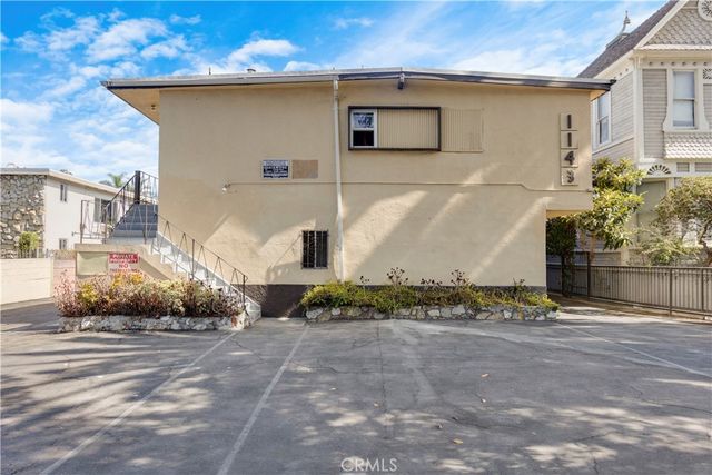 1143 W 28th, Los Angeles, CA 90007