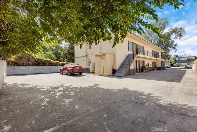 1143 W 28th, Los Angeles, CA 90007