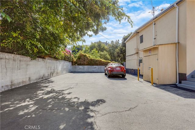 1143 W 28th, Los Angeles, CA 90007
