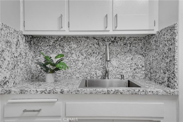1143 W 28th, Los Angeles, CA 90007