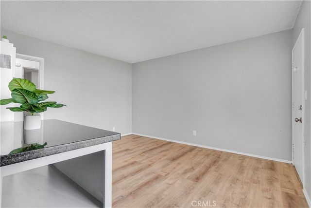 1143 W 28th, Los Angeles, CA 90007