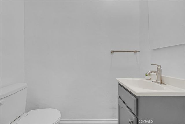 1143 W 28th, Los Angeles, CA 90007
