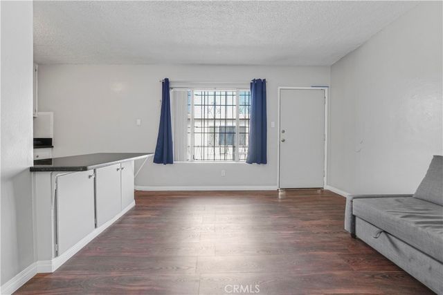 1143 W 28th, Los Angeles, CA 90007