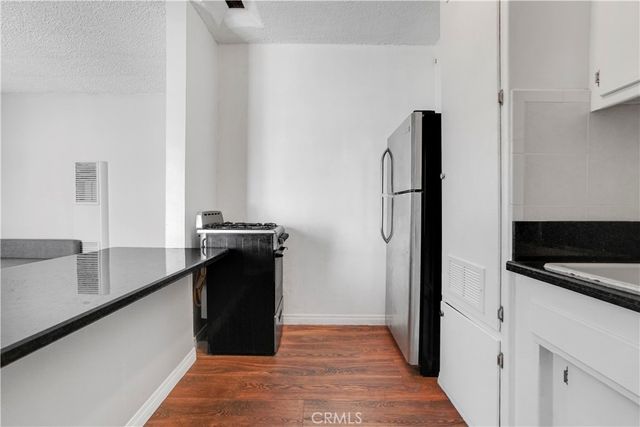 1143 W 28th, Los Angeles, CA 90007