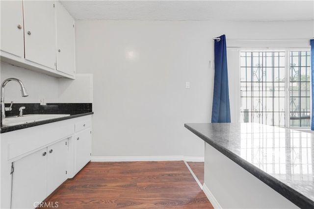 1143 W 28th, Los Angeles, CA 90007