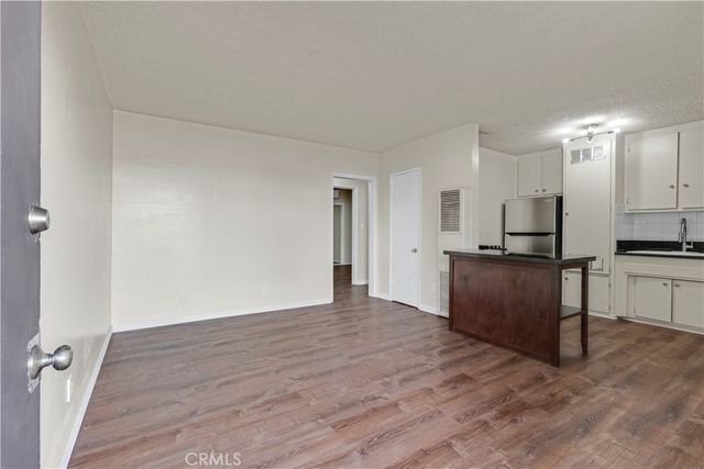 1143 W 28th, Los Angeles, CA 90007