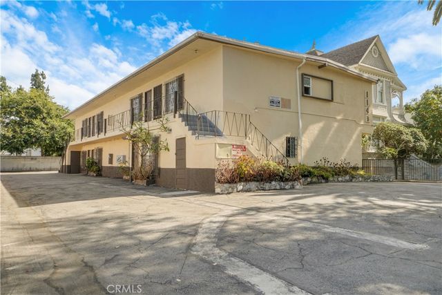 1143 W 28th, Los Angeles, CA 90007