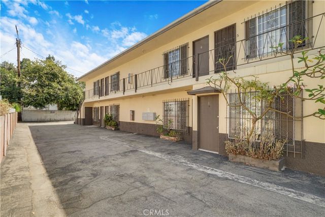1143 W 28th, Los Angeles, CA 90007