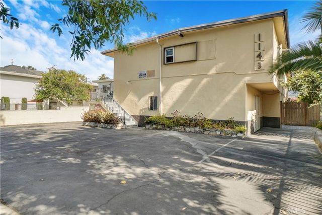 1143 W 28th, Los Angeles, CA 90007