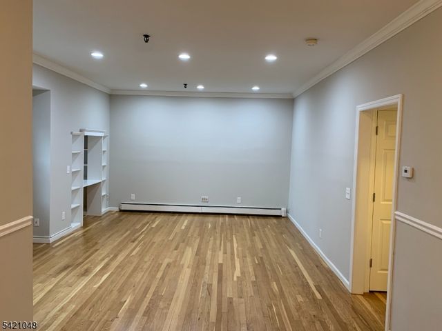 116 W 19Th St 1A, Bayonne City, NJ 07002