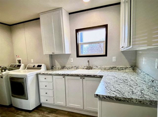 3909 Valley Ridge Drive, Granbury, TX 76048
