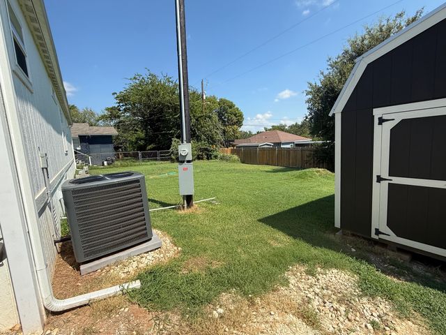 3909 Valley Ridge Drive, Granbury, TX 76048