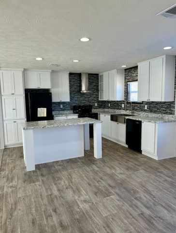 3909 Valley Ridge Drive, Granbury, TX 76048