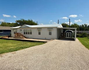3909 Valley Ridge Drive, Granbury, TX 76048