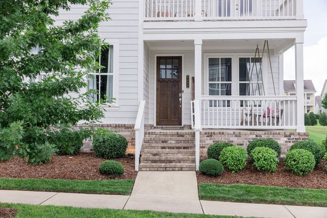 3453 Milford Dr, Thompsons Station, TN 37179