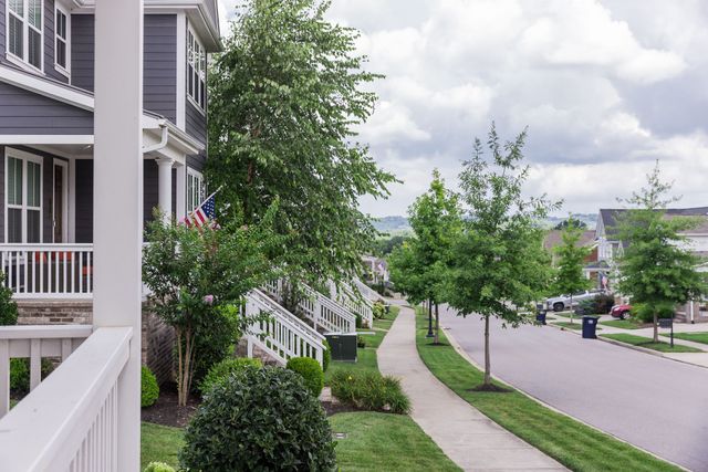 3453 Milford Dr, Thompsons Station, TN 37179