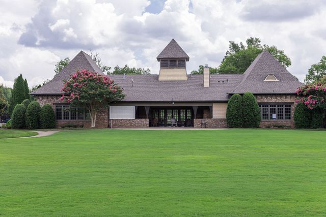 3453 Milford Dr, Thompsons Station, TN 37179