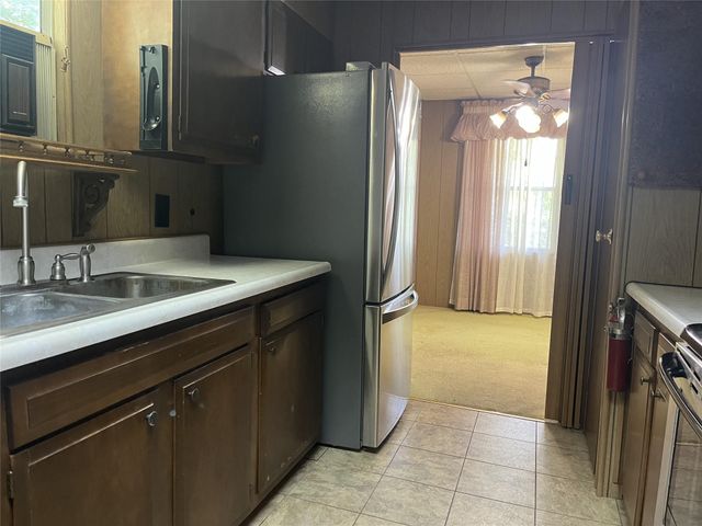 149 Hickory Hollow, Onalaska, TX 77360